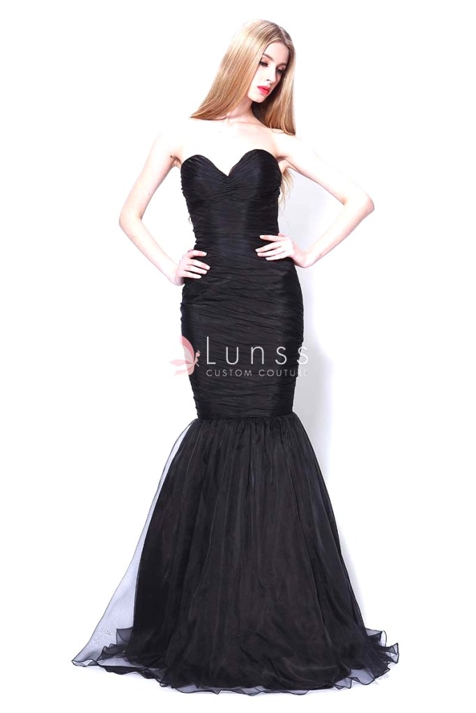 Strapless sweetheart black tulle vintage bridesmaid dress