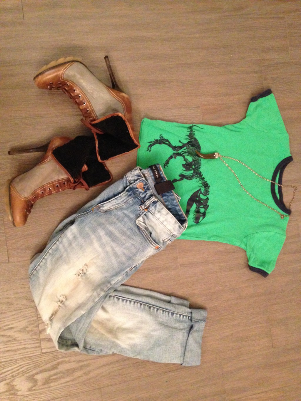 The Wardrobe Stylist dinosaur t-shirt rendition