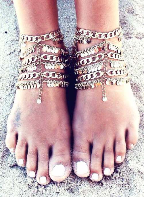 Ankle chain, Ankle bracelet, Coachella style, Boho fashion, Coachella accessories, Coachella looks, Coachella fashions