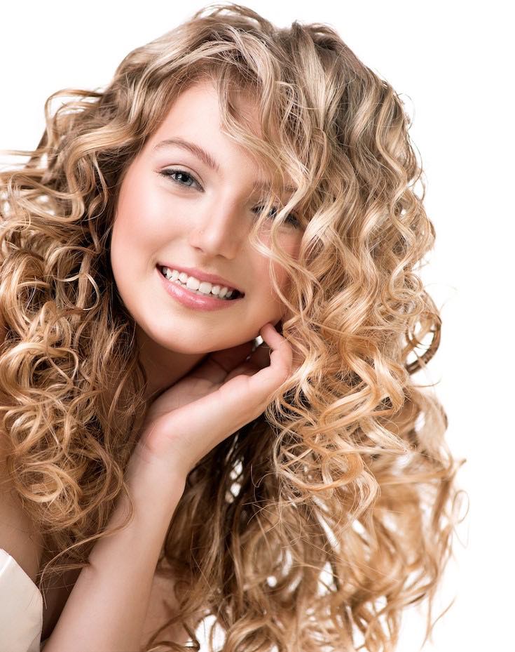 Curly hair, Healthy hair tips, Healthy hair growth, healthy hair remedies, How to get healthy hair, Healthy hair routine, DIY healthy hair, Long healthy hair, Healthy hair care