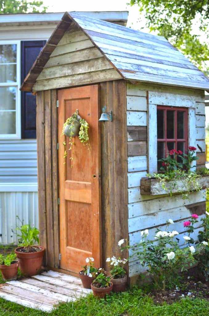 Wood garden storage shed