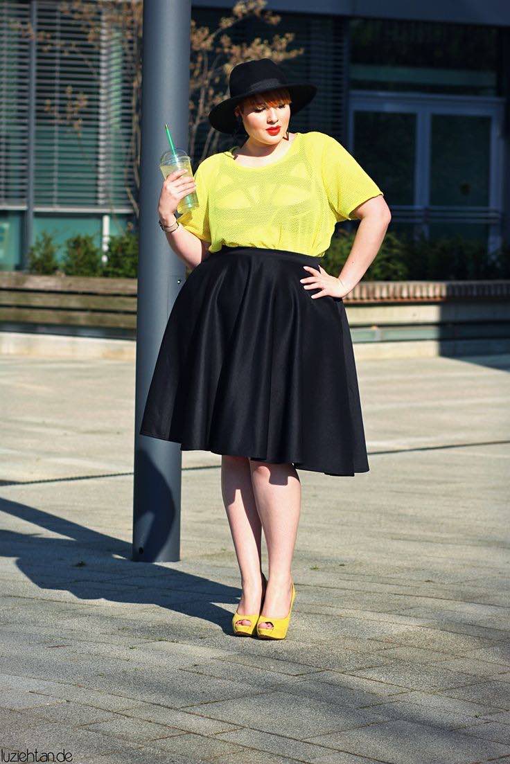 Petite curvy fashion, Fall curvy fashion, Curvy fashion for women, Plus size curvy fashion, Summer curvy fashion, edgy fashion style