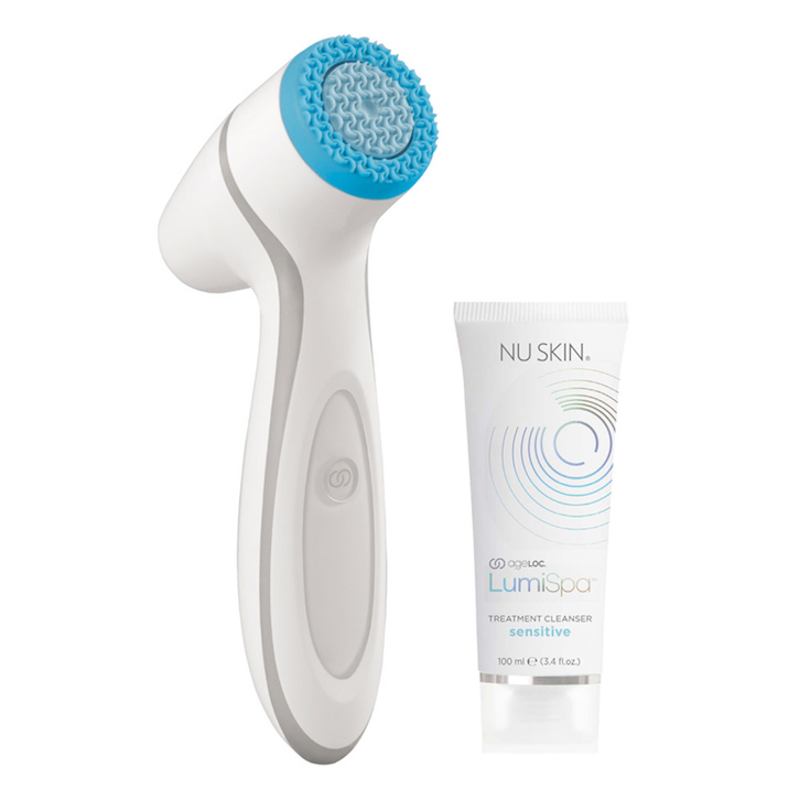 LumiSpa to cleanse skin